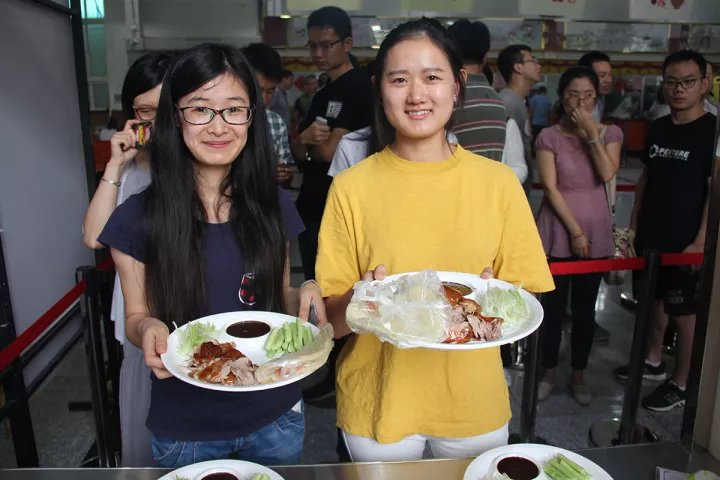 美食佳節(jié)，華麗綻放 ——天津鐵三院健力源餐廳舉辦美食節(jié)活動(dòng)